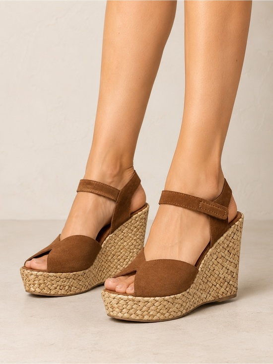 Pedro Garcia Shoes - Pedro García Brown Suede Woven Wedge Sandals Boho Mediterranean Resort Size 37.5